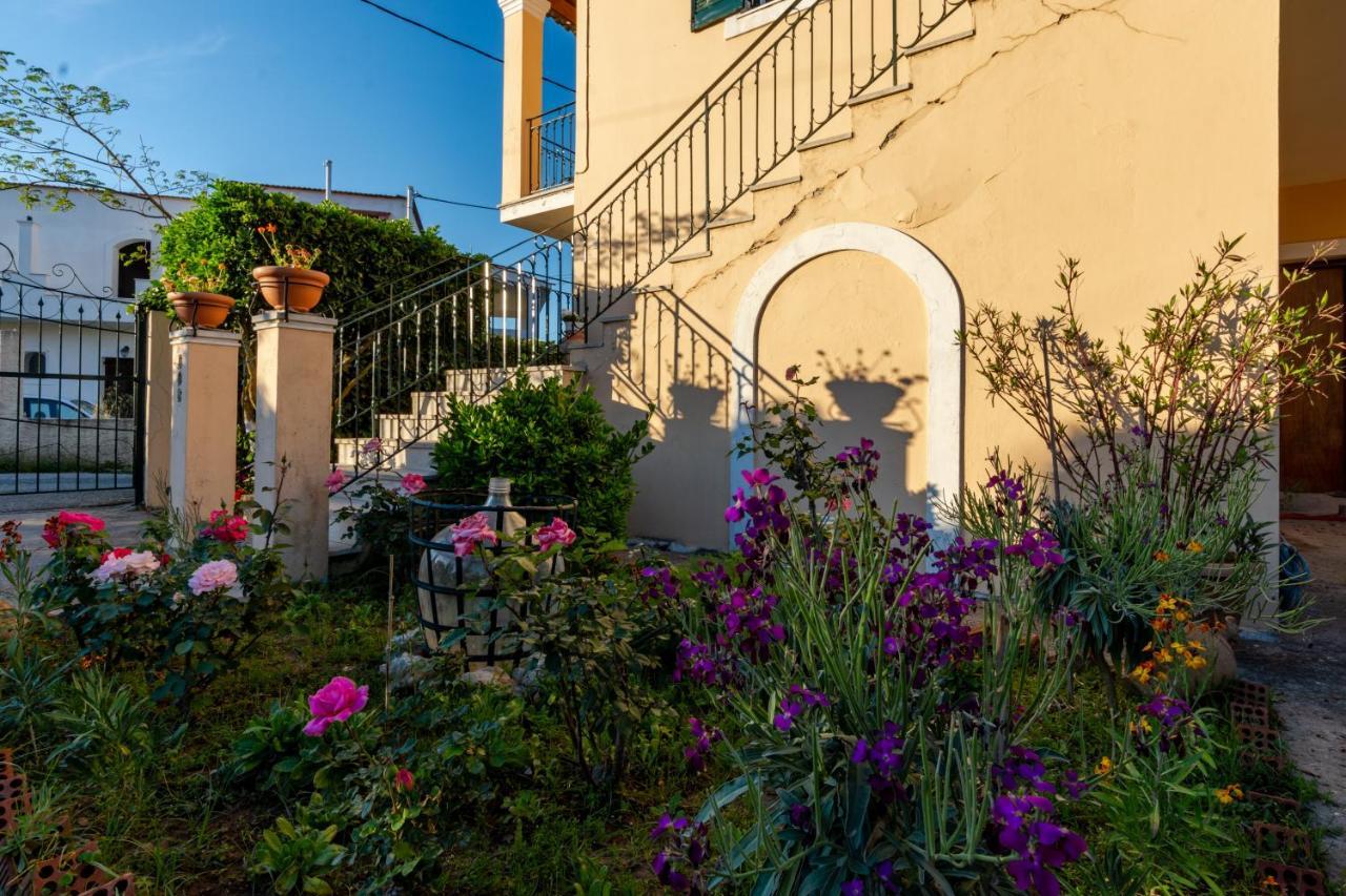 Classy & Traditional House With Fantastic View Kanali (Corfu)