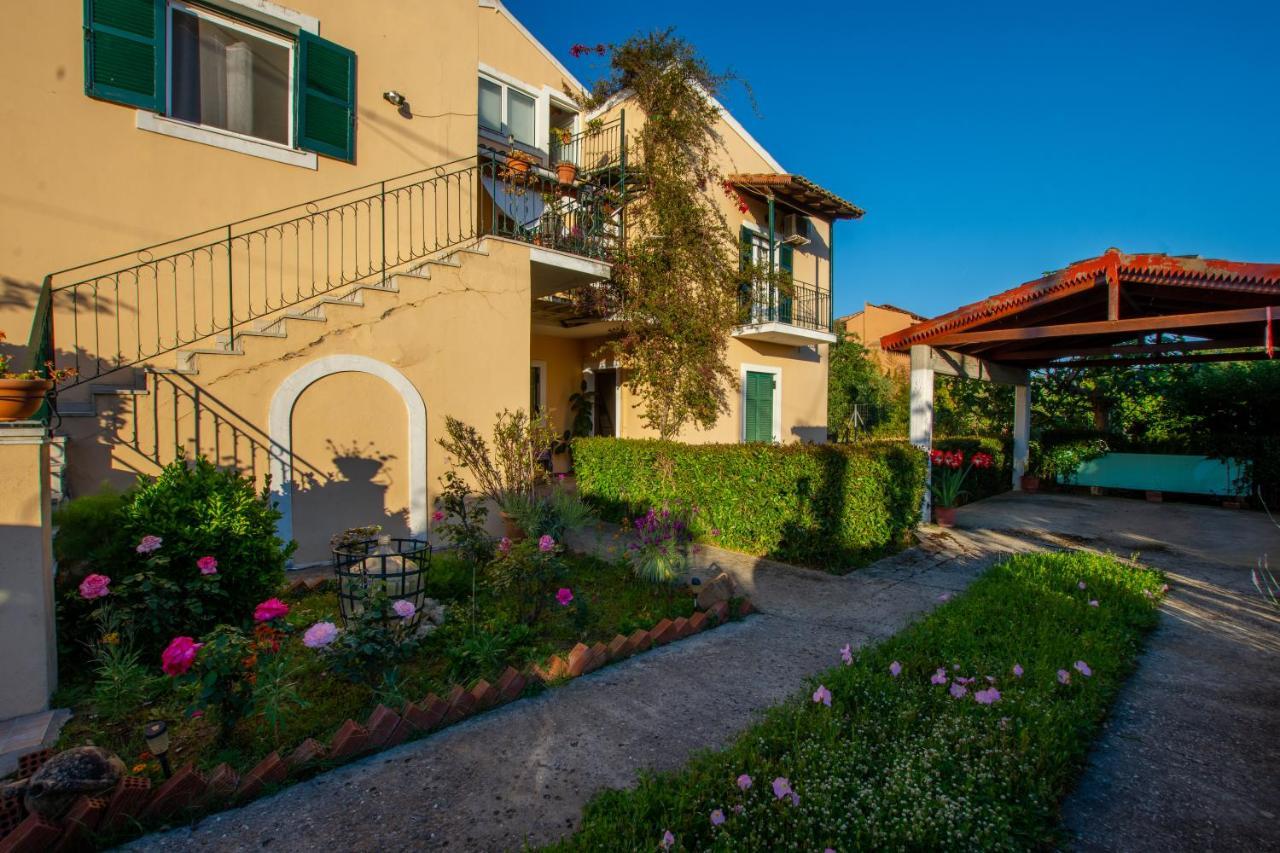 Villa Classy & Traditional House With Fantastic View