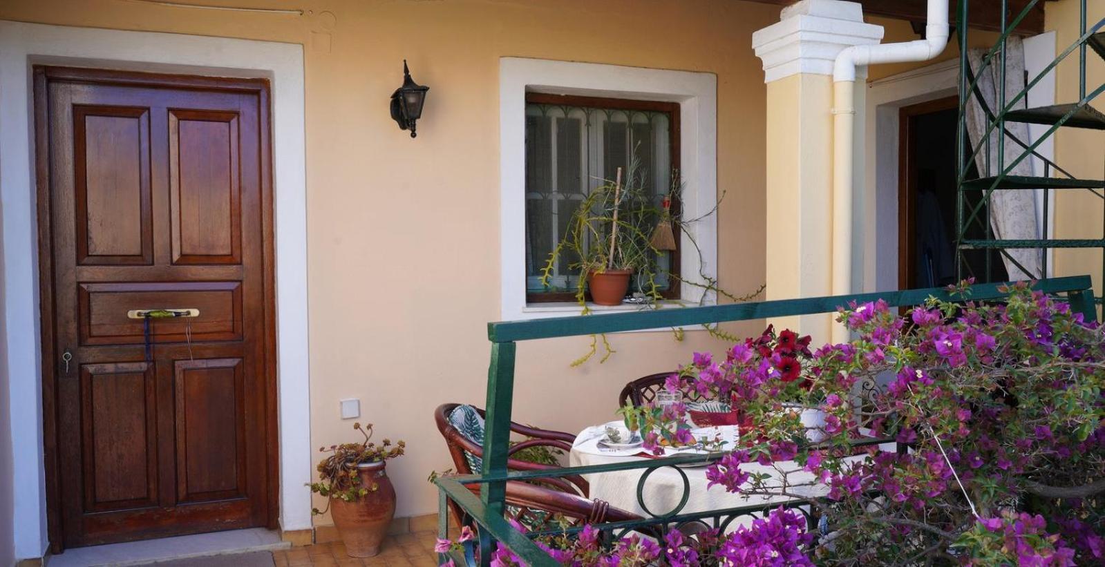 Classy & Traditional House With Fantastic View Villa *